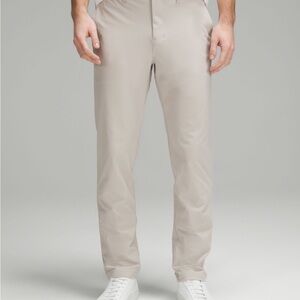 Men's size 38w 28L ABC Lululemon classic fit trouser